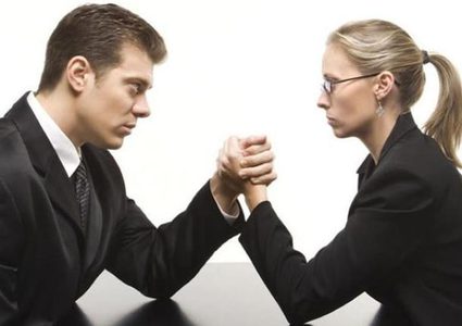 العلم يوضح كيف يصبح الرجال أكثر جرأة من النساء