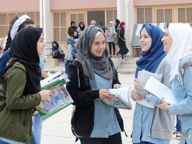 تربية نابلس تقرر اعتماد نظام التعليم عن بعد يومي الاربعاء والخميس