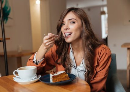 كيف تتخلص من الرغبة في تناول الحلويات؟