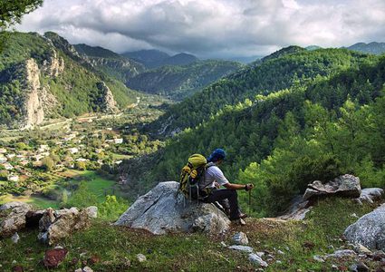 زوج تركي يلقي بزوجته الحامل من أعلى جبل للاستفادة من التأمين!