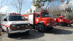 اطفائية بلدية نابلس تتعامل مع حريق في المخفية