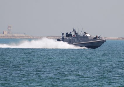 زورق حربي إسرائيلي يخترق المياه الإقليمية اللبنانية