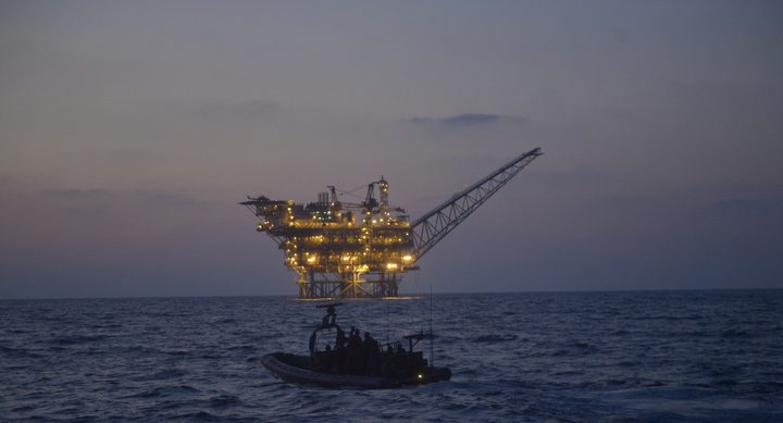 الرئيس يستقبل وزير البترول المصري ومذكرة تفاهم لتطوير حقل غاز غزة