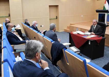 الحكومة: سنعمل كل ما هو ممكن لإعادة إنعاش الاقتصاد الوطني في غزة