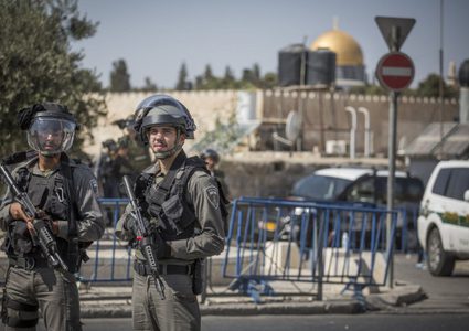 الاحتلال يبعد باحثا في شؤون القدس عن الأقصى 10 أيام