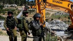 الاحتلال يهدم منزلا قيد الانشاء جنوب بيت لحم