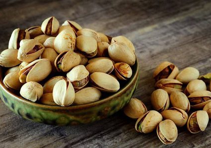 تعرفوا على التأثيرات المدمرة للإفراط في تناول الفستق