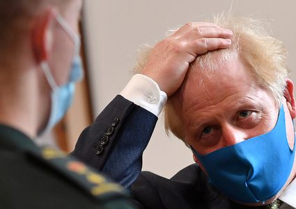 هل سيضطر البريطانيين إلى وضع الكمامات في صيف 2021 ؟