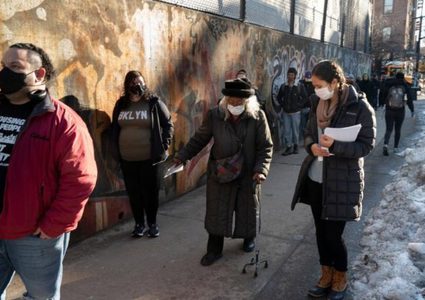 خبراء: سلالة جديدة من كورونا تتفشى بسرعة في نيويورك