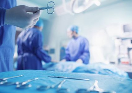 طفل سوري يحصل على وجه جديد بعدما خسر أمله ومدرسته