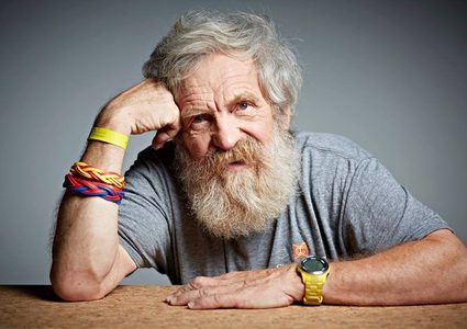 وفاة المغامر الذي عبر المحيط الأطلسي وحيدا على متن قارب تجديف