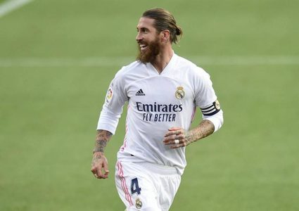 مدافع ريال مدريد ينتظر 3 أنباء سارة في شهر آذار