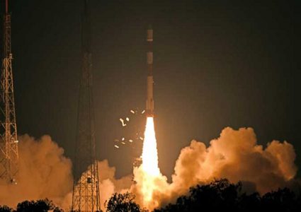 الهند تطلق قمرا صناعيا برازيليا