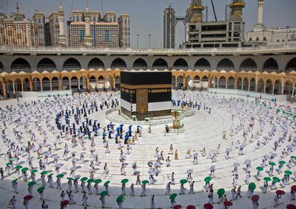 وزير الصحة السعودي يضع شرطاً "رئيسياً" لأداء فريضة الحج هذا العام