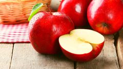 فوائد أكل التفاح الأحمر الصحية وهذه سعراته الحرارية