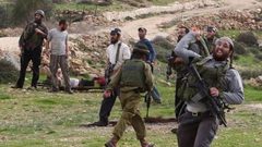 نابلس: مستوطنون يهاجمون منازل المواطنين في جالود