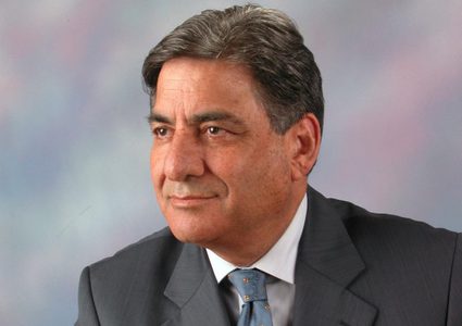 قوائم... ومعسكرات... وتحايلات