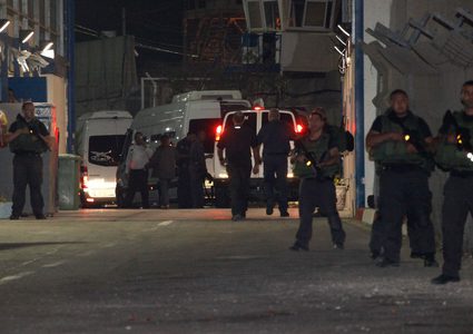 الأسرى في "عوفر" يقرّرون الاحتجاج بعد فشل الحوار مع إدارة السجن