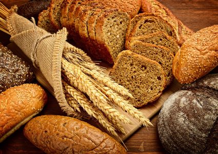 خبيرة تغذية: الخبز أكثر فائدة من التفاح لفقدان الوزن!