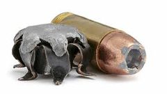 مواطن روسي يعيش برصاصة في عينه لمدة 17عاما!