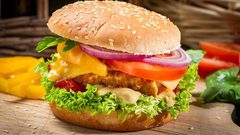 ماذا  سيحدث لجسمك بعد التخلي عن الوجبات السريعة؟