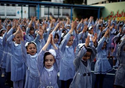 تعليق جزئي للدوام في مدارس أونروا بغزة الأحد