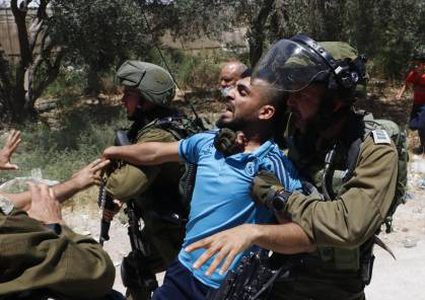 قوة خاصة للاحتلال تعتقل شابا من السيلة الحارثية غرب جنين