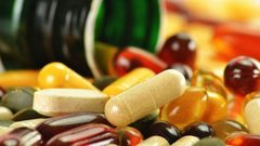 "فيتامينات السعادة".. لتحسين المزاج