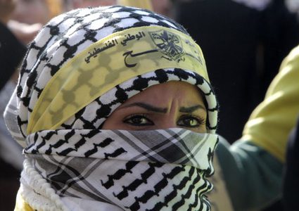 فتح: المرأة الفلسطينية شريك في النضال والقرار