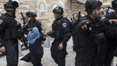 الاحتلال يقمع فعالية لمناسبة الثامن من آذار في القدس