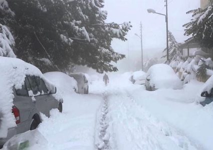 خطأ فادح يرتكبه السائقون عند ركن سياراتهم في الليالي الباردة