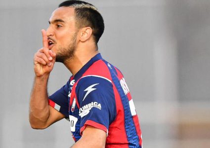 إدانة الإساءات العنصرية تجاه الجزائري وناس