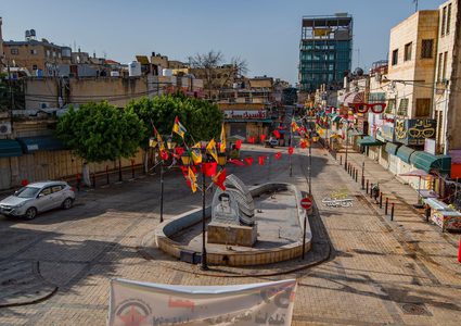 طولكرم في اليوم الأول من الإغلاق لمنع تفشي فيروس كورونا