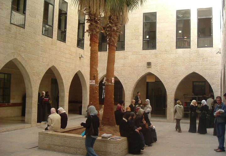 صور لمرافق جامعة النجاح الوطنية الحرم القديم عامي 2003 و 2004