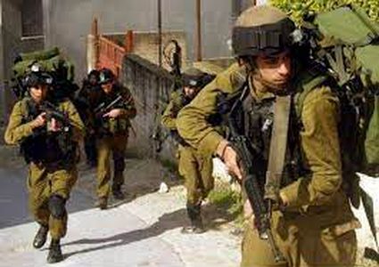 الاحتلال يعتقل سبعة مواطنين من يطا وبيت أمر