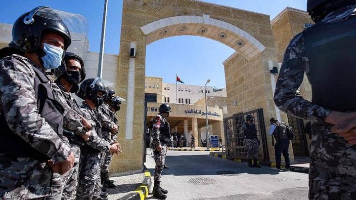 ملك الأردن: كل شخص قصّر في عمله وفي حماية أرواح المواطنين سيحاسب