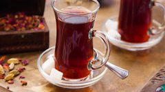 فوائد مذهلة لتناول كوبان لـ ثلاثة أكواب من الشاي يوميا!