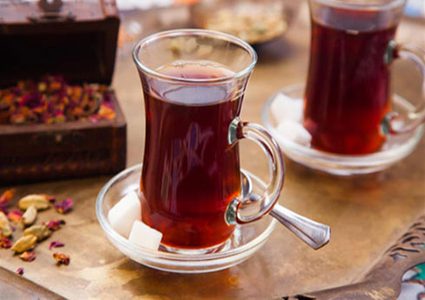 فوائد مذهلة لتناول كوبان لـ ثلاثة أكواب من الشاي يوميا!