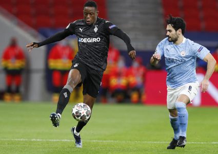 مانشستر سيتي يبلغ دور الثمانية