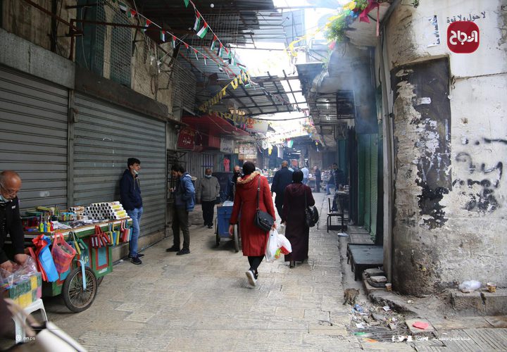 أجواء مدينة نابلس عقب قرار المحافظ بفتح بعض القطاعات