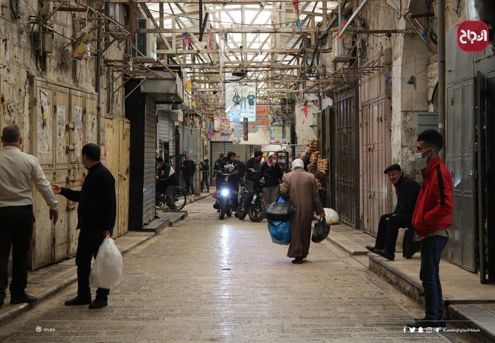 أجواء مدينة نابلس عقب قرار المحافظ بفتح بعض القطاعات