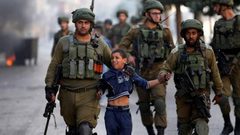 القدس: الاحتلال يعتقل طفلا ويحتجز آخر لساعات