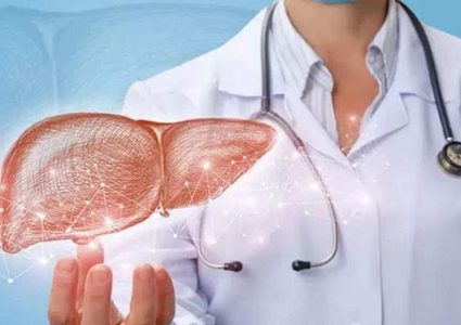 6 علامات شائعة لعراض مرض الكبد الدهني