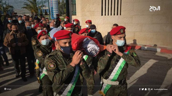 تشييع جثمان الشهيد عاطف حنايشة إلى مثواه الأخير في بيت دجن