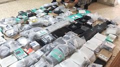 ضبط شرائح اتصالات إسرائيلية ومواد مخدرة غرب سلفيت