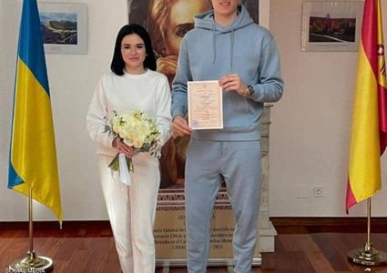 زفاف حارس ريال مدريد البديل بـ "لباسه الرياضي"