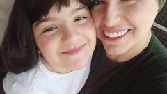 أم وابنتها تصدران مدونات للأطفال من تأليفهما ورسوماتهما