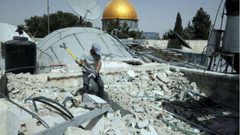 مقدسيان يهدمان منزليهما ذاتيا خشية غرامات الاحتلال