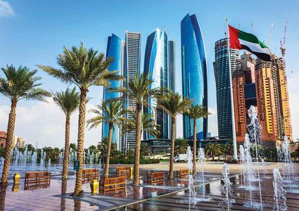 حاكم دبي يقر تصريح إقامة العمل الافتراضي