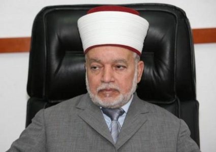 المفتي يدعو لمراجعة دار الإفتاء قبل إصدار الإمساكيات الرمضانية